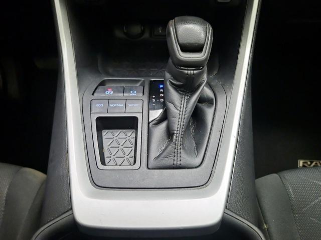 Photo of 2021 Gray Toyota RAV4