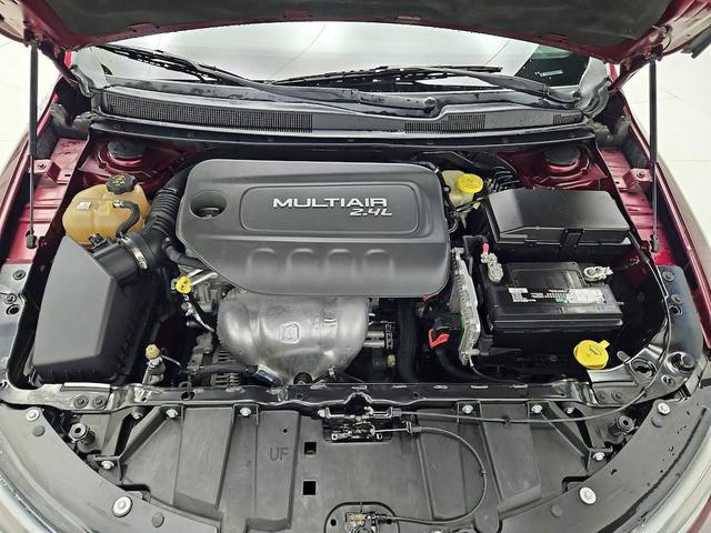 Photo of 2015 Burgundy Chrysler 200