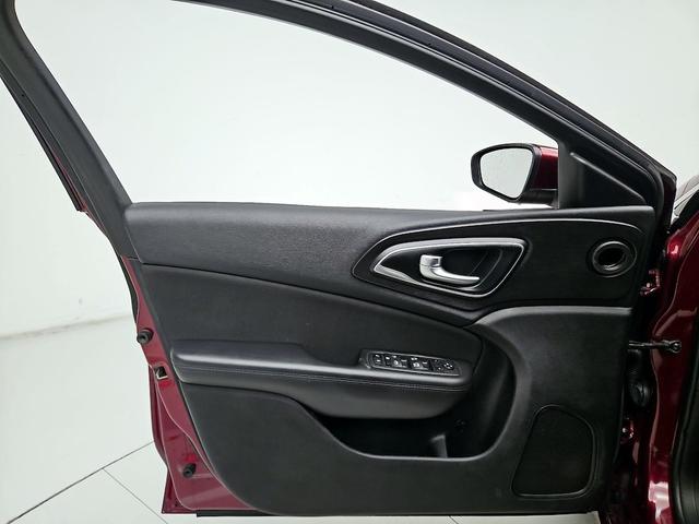 Photo of 2015 Burgundy Chrysler 200