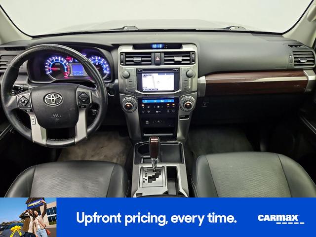 Photo of 2016 Gray Toyota 4Runner