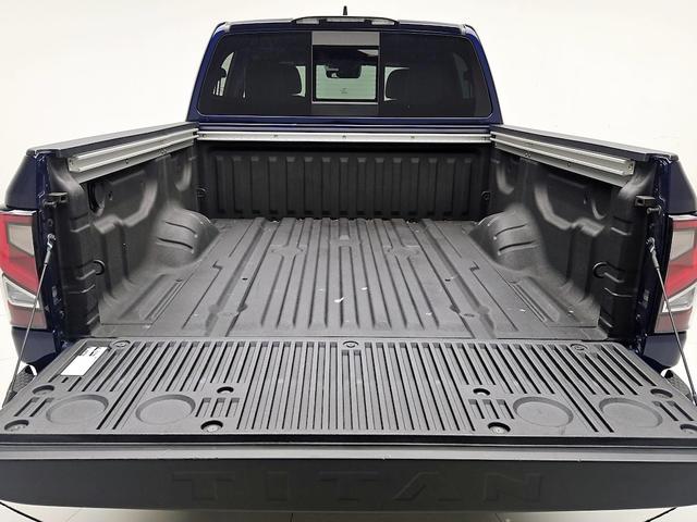 Photo of 2023 Blue Nissan Titan