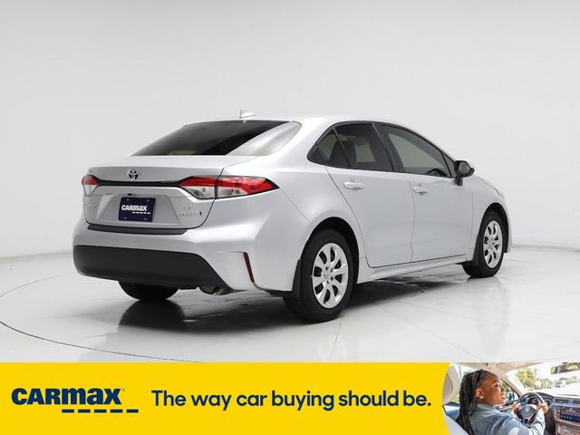Photo of 2024 Silver Toyota Corolla Hybrid