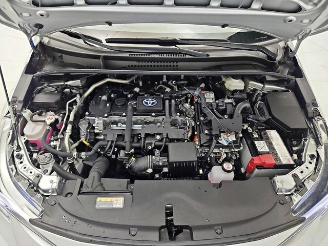 Photo of 2024 Silver Toyota Corolla Hybrid