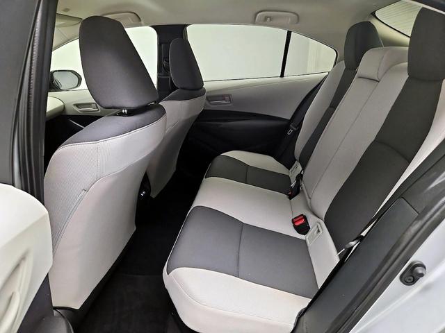 Photo of 2024 Silver Toyota Corolla Hybrid