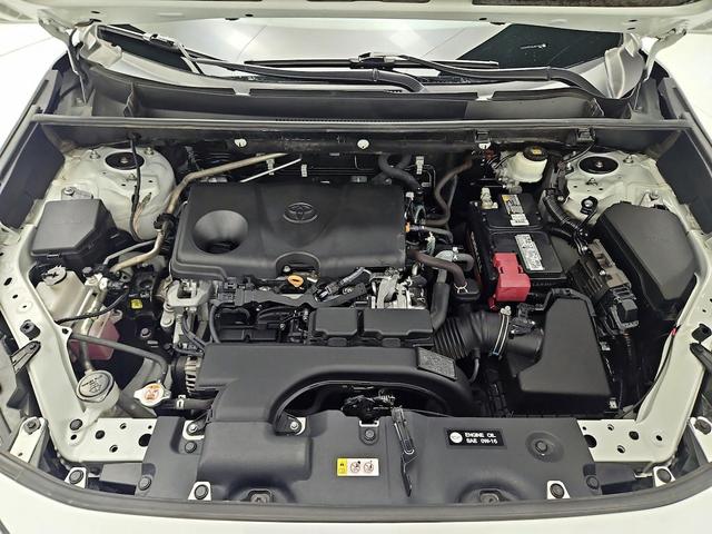 Photo of 2020 White Toyota RAV4