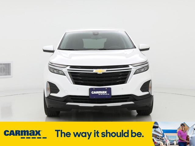 Photo of 2023 White Chevrolet Equinox