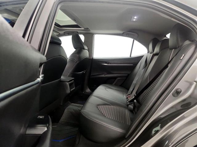 Photo of 2020 Gray Toyota Camry