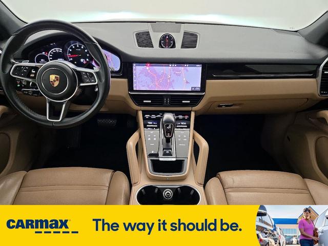 Photo of 2021 Black Porsche Cayenne