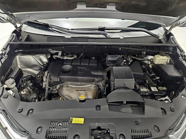 Photo of 2015 Silver Toyota Highlander