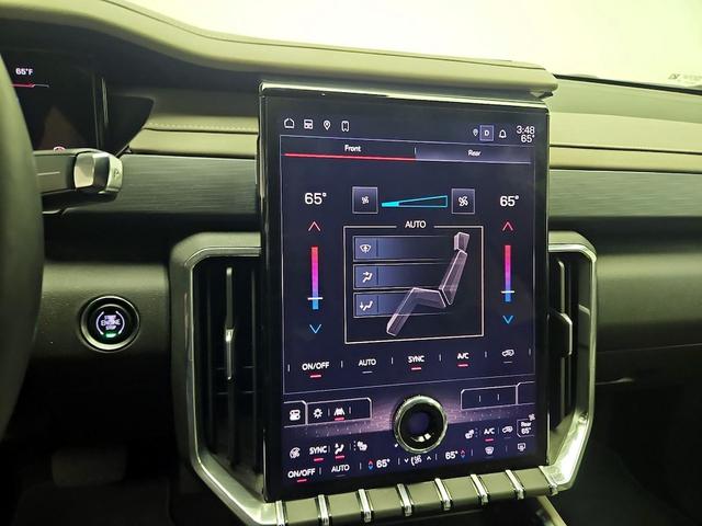 Photo of 2024 White GMC Acadia