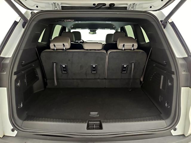 Photo of 2024 White GMC Acadia