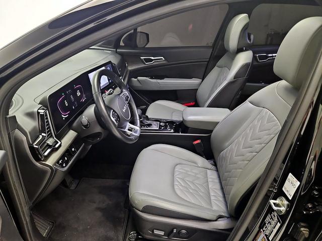 Photo of 2023 Black Kia Sportage