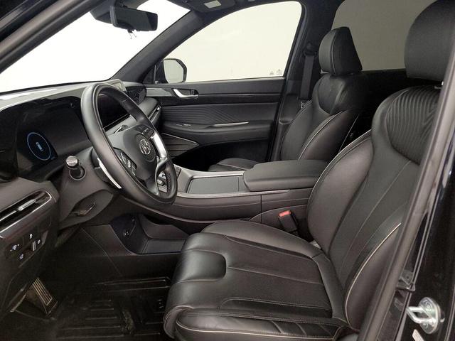 Photo of 2024 Black Hyundai PALISADE