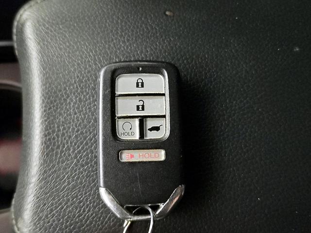 Photo of 2020 Gray Honda Civic