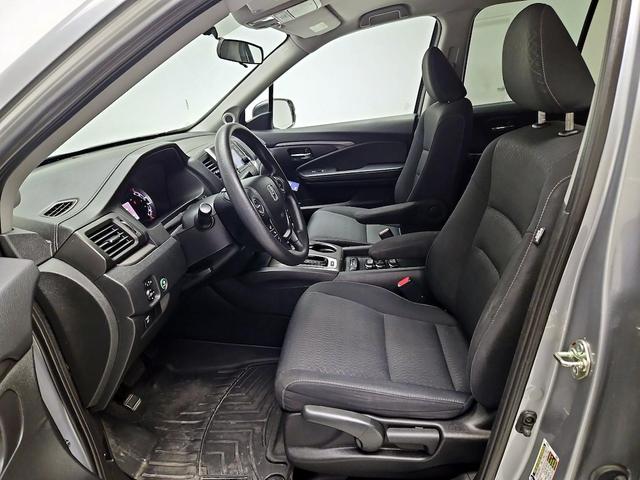 Photo of 2017 Silver Honda Ridgeline