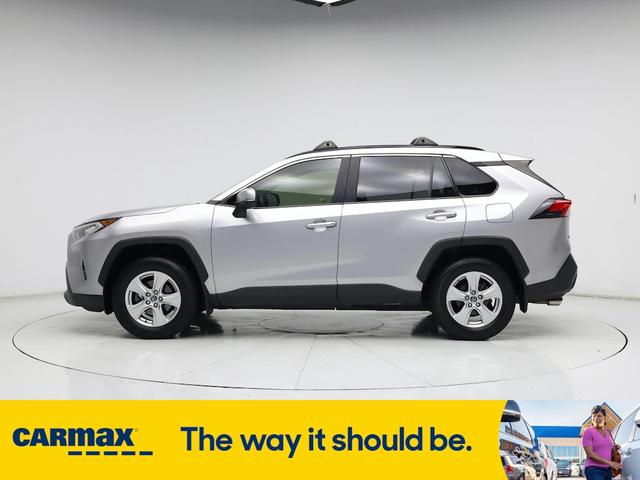Photo of 2019 Gray Toyota RAV4