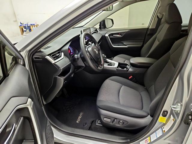 Photo of 2019 Gray Toyota RAV4