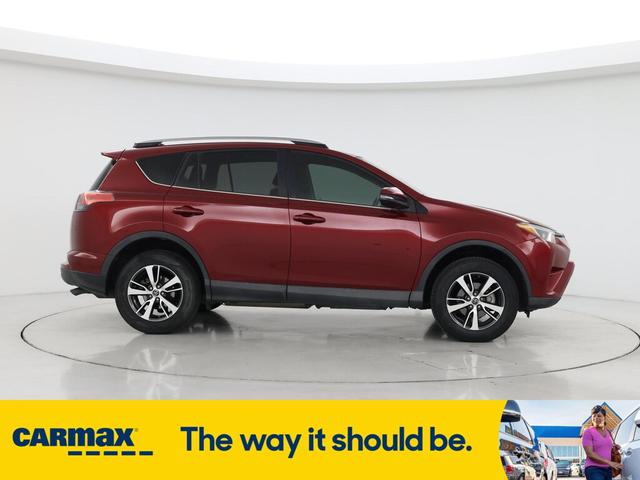 Photo of 2018 Red Toyota RAV4