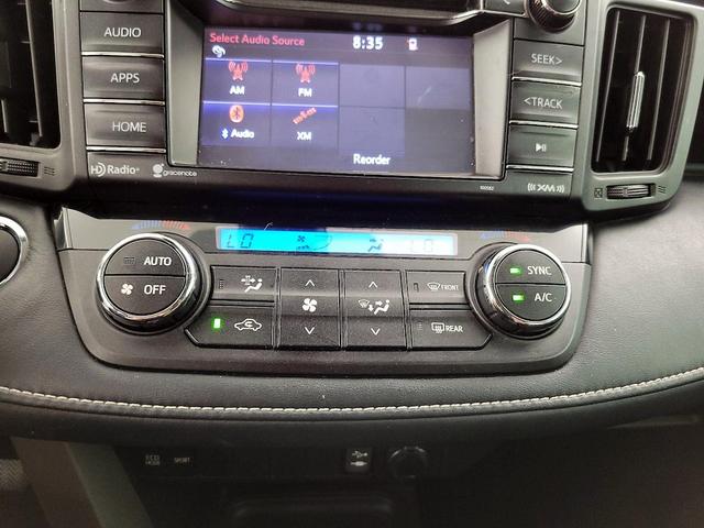 Photo of 2018 Red Toyota RAV4