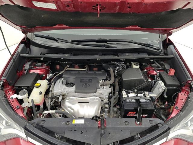 Photo of 2018 Red Toyota RAV4