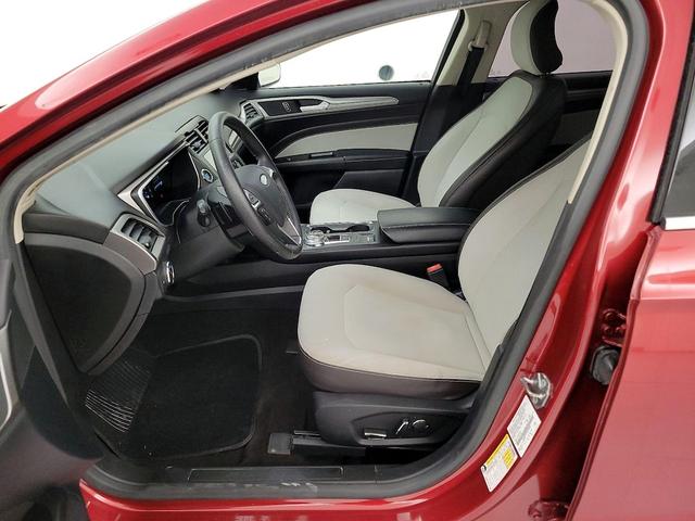 Photo of 2019 Red Ford Fusion