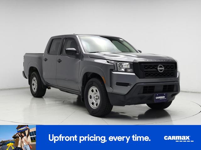 Photo of 2022 Gray Nissan Frontier