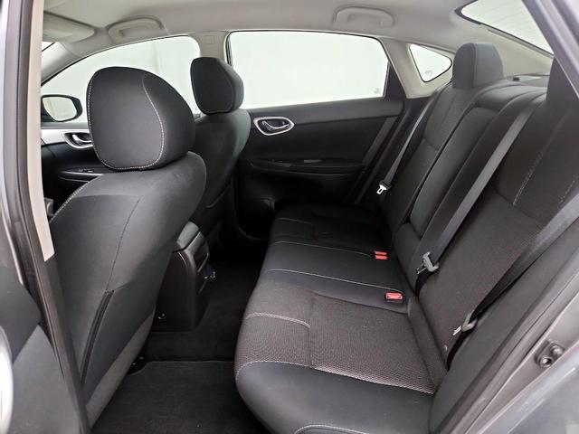 Photo of 2015 Gray Nissan Sentra