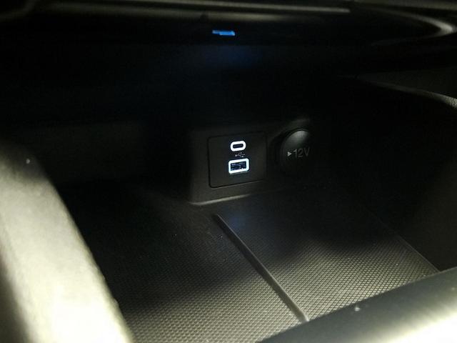 Photo of 2023 White Ford Escape