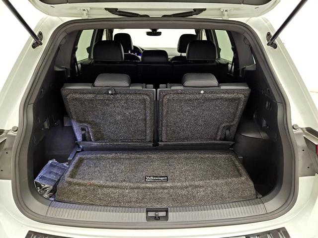 Photo of 2022 White Volkswagen Tiguan
