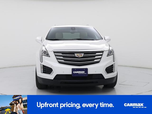 Photo of 2018 White Cadillac XT5