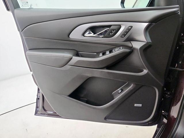 Photo of 2019 Burgundy Chevrolet Traverse