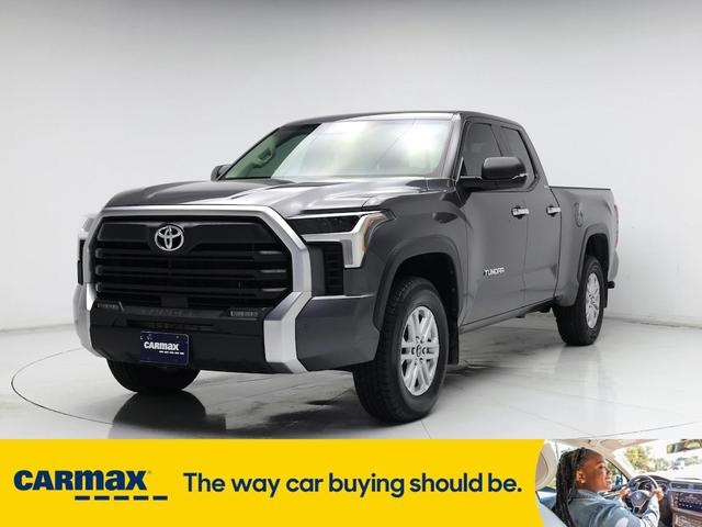 Photo of 2024 Gray Toyota Tundra