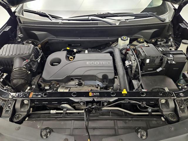 Photo of 2020 Black Chevrolet Equinox