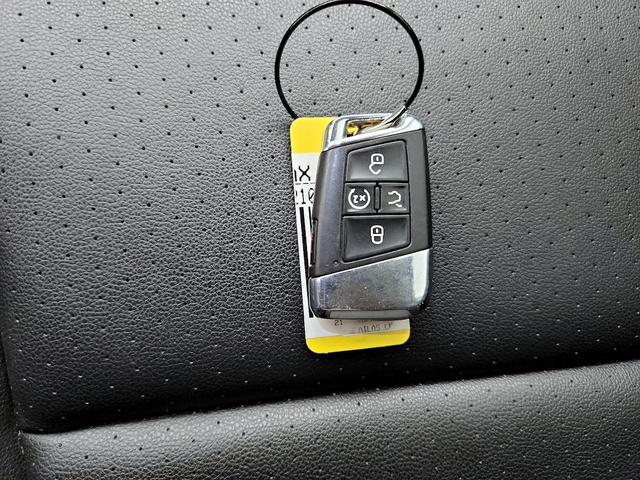 Photo of 2021 White Volkswagen Atlas Cross Sport
