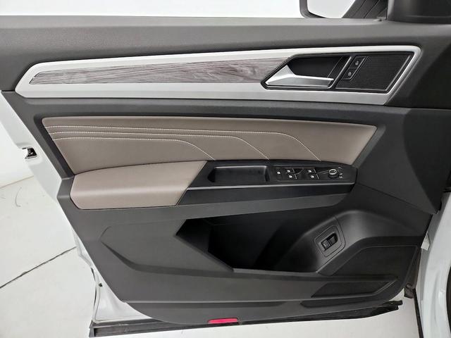 Photo of 2021 White Volkswagen Atlas Cross Sport