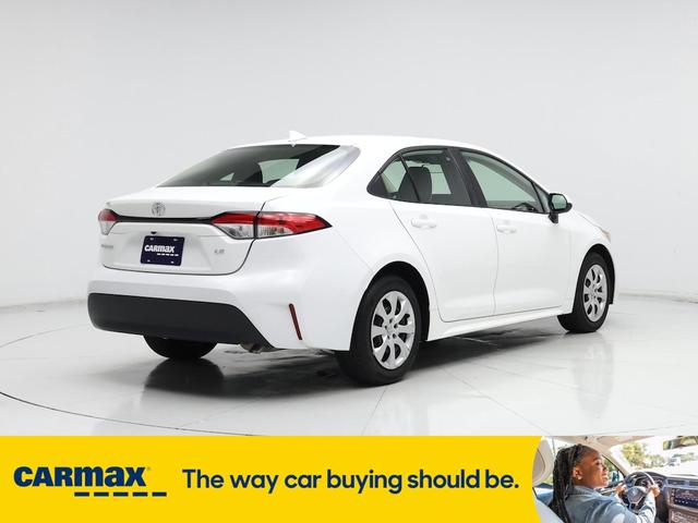 Photo of 2024 White Toyota Corolla