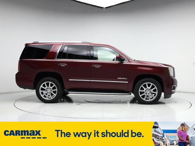 Photo of 2017 Red GMC Yukon