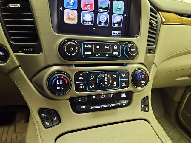 Photo of 2017 Red GMC Yukon