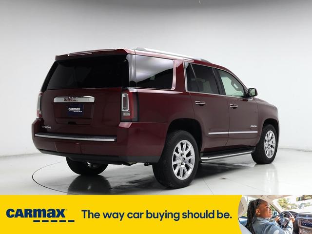 Photo of 2017 Red GMC Yukon