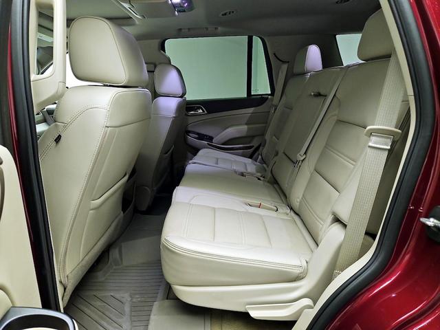 Photo of 2017 Red GMC Yukon