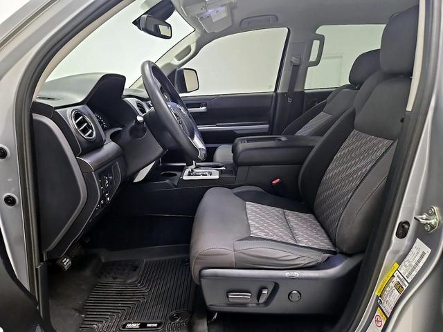Photo of 2018 Silver Toyota Tundra
