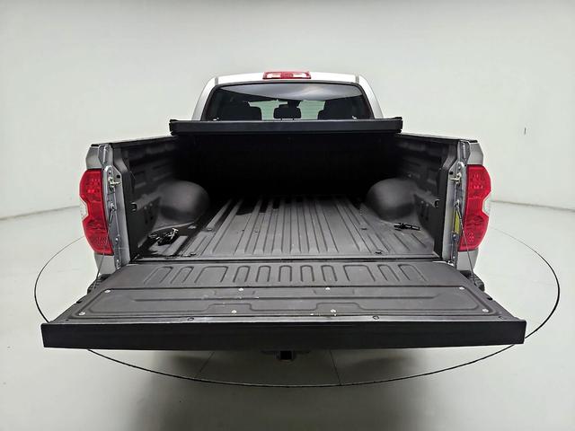 Photo of 2018 Silver Toyota Tundra
