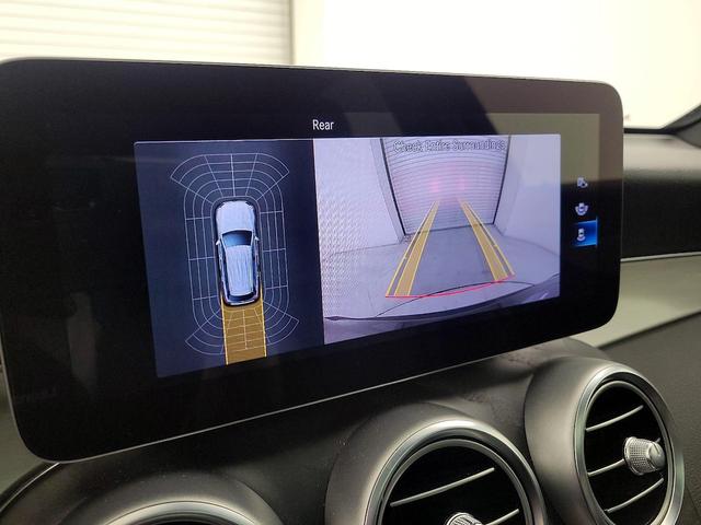 Photo of 2021 Black Mercedes-Benz GLC 300