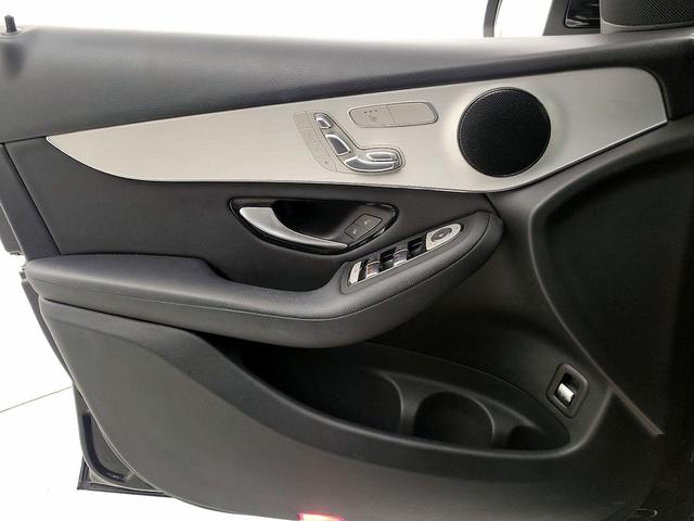 Photo of 2021 Black Mercedes-Benz GLC 300