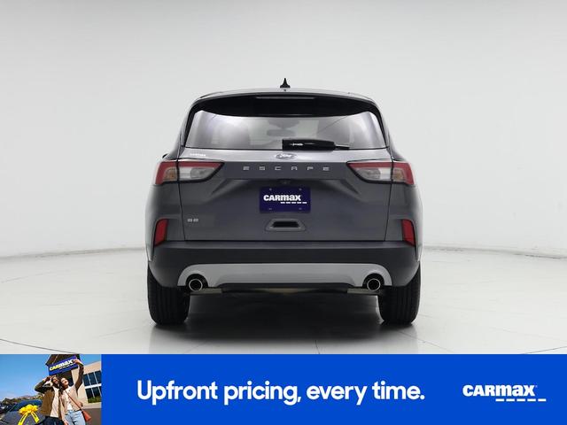 Photo of 2022 Gray Ford Escape