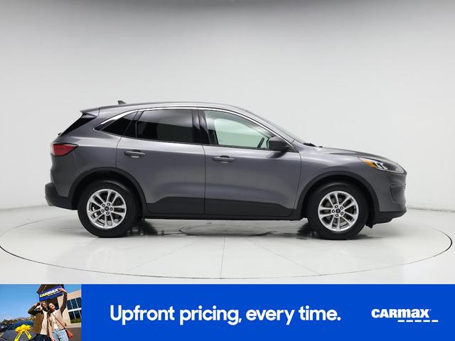 Photo of 2022 Gray Ford Escape