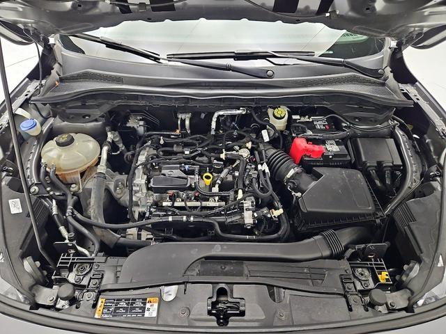 Photo of 2022 Gray Ford Escape
