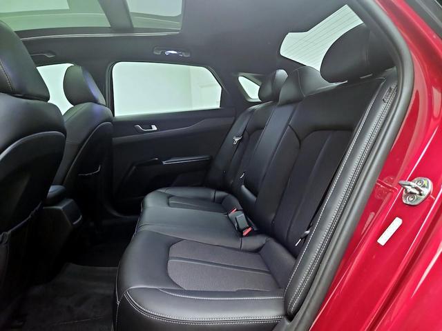 Photo of 2021 Red Kia K5