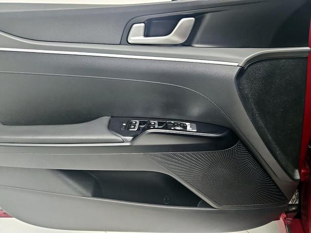 Photo of 2021 Red Kia K5