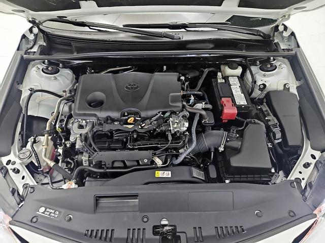 Photo of 2023 White Toyota Camry